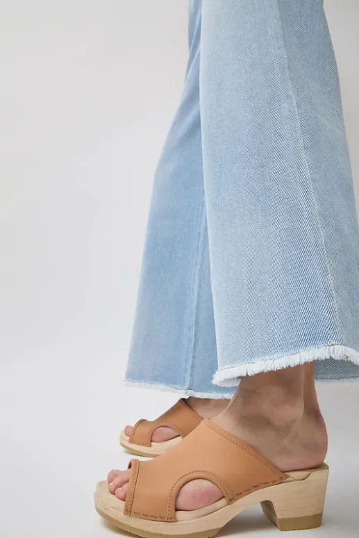 No.6 Store Alexis Clog on Mid Heel in Desert