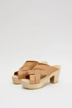 No.6 Store Basket Clog on Platform in Desert