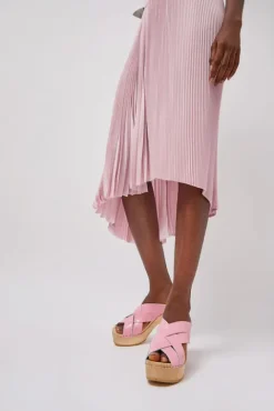 No.6 Store Basket Clog on Platform in Pink Patent