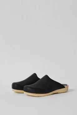 No.6 Store Contour Clog on Flat Base in Black