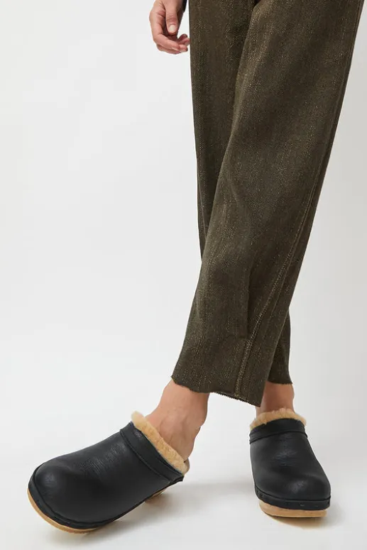 No.6 Store Dakota Shearling Clog on Mid Heel in Ink Aviator