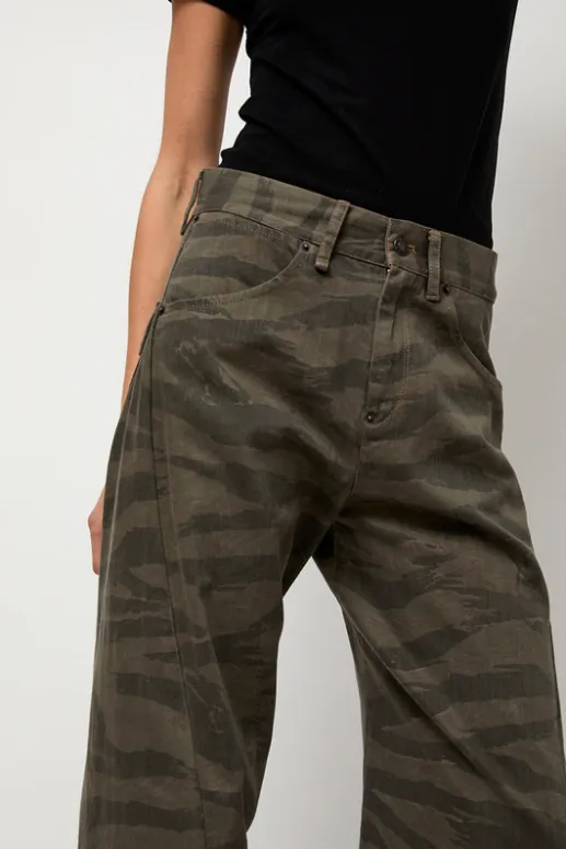 No.6 Store Full Twisted Seam Pant in Bark