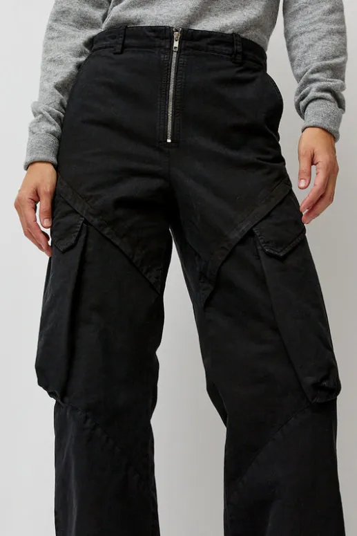 No.6 Store Garment-Dyed Gabardine Wide Cargo Pants in Carbon Pigment