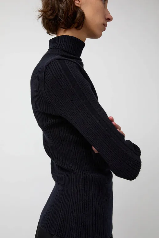 No.6 Store Inner Pleats Pola Knit in Navy