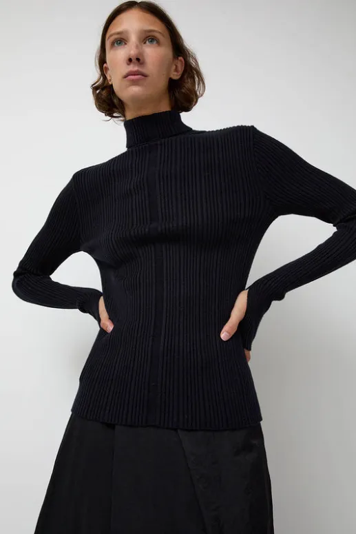 No.6 Store Inner Pleats Pola Knit in Navy