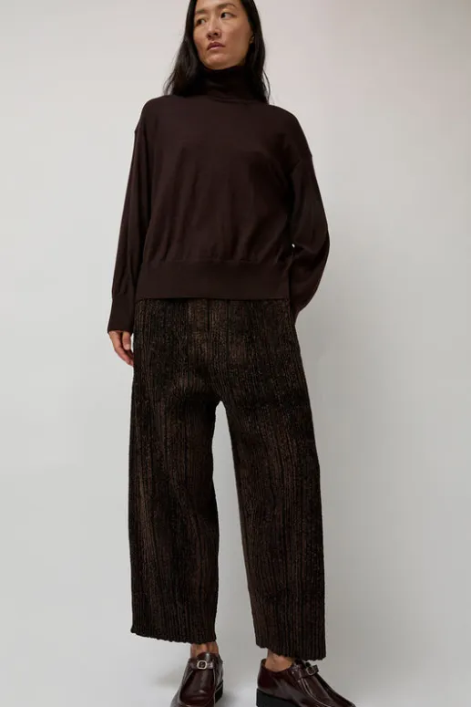 No.6 Store La Base Turtleneck in Brown