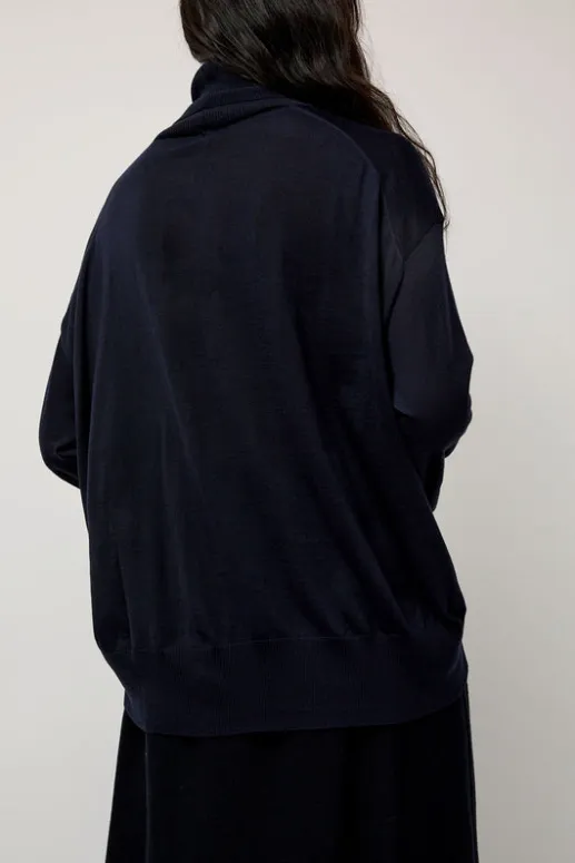 No.6 Store La Base Turtleneck in Navy