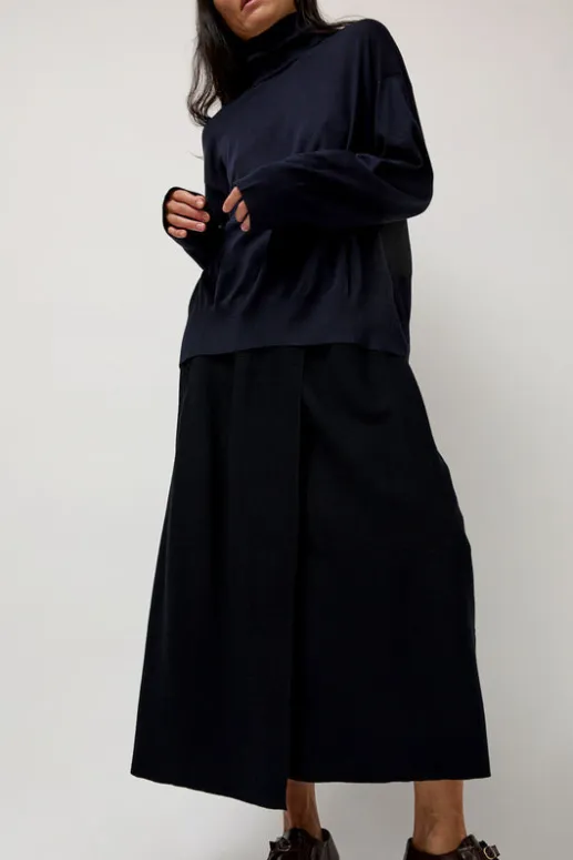 No.6 Store La Base Turtleneck in Navy