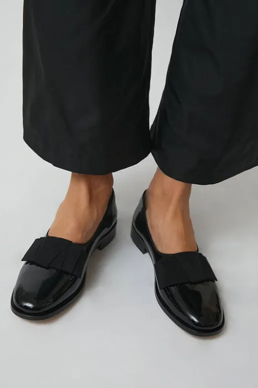 No.6 Store Opera Shoe in Black Patent