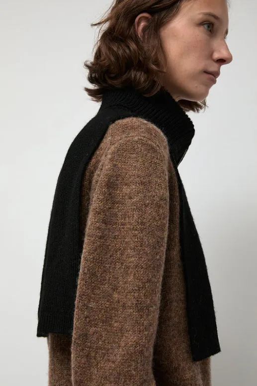 No.6 Store Raw Collar in Black