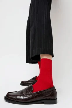 No.6 Store Ribbed Mid Calf Bio Cotton Socks in Rosso Lacca