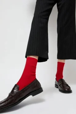 No.6 Store Ribbed Mid Calf Bio Cotton Socks in Rosso Lacca